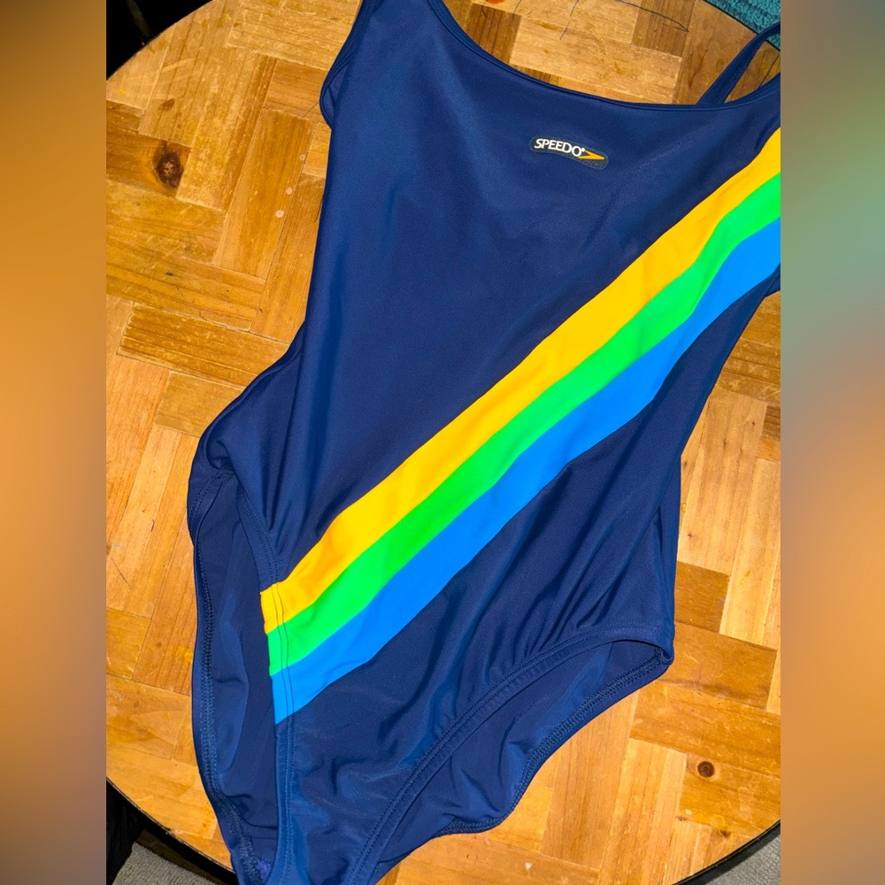 Woman’s one piece speedo 🩱